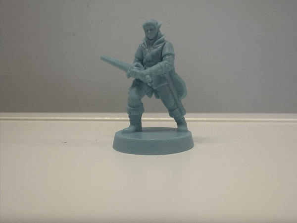Heroquest Figur Elfenkrieger links