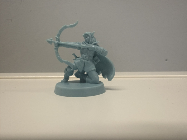 Heroquest Figur Elfenbogenschütze links