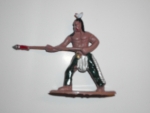 Indianerfigur mit Speer